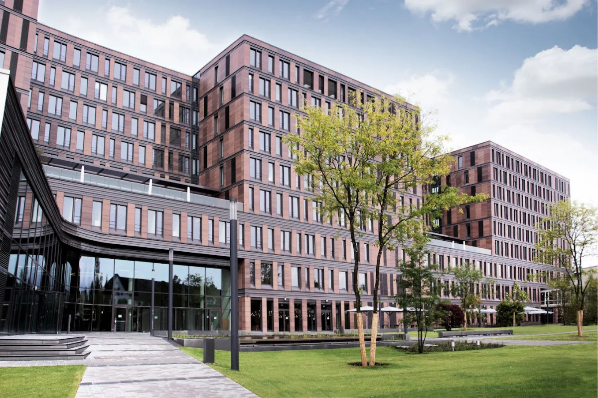 Frankfurt School of Finance & Management