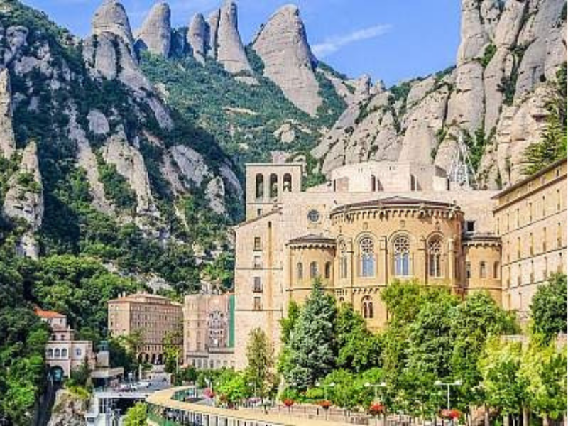 Day 1: Arrival in Barcelona - EADA Barcelona